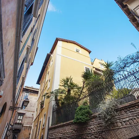 Domizio Appartamento *