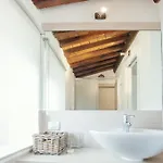 Domizio 아파트